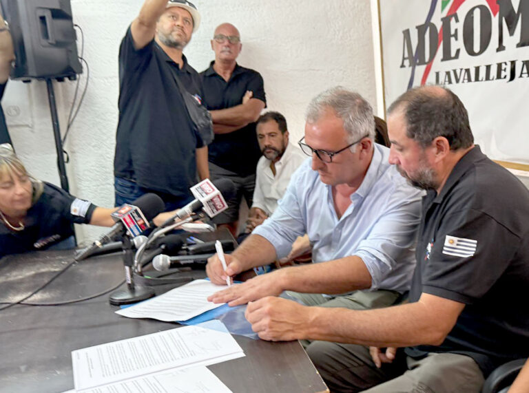 Malestar de funcionarios por liquidación de sueldos de la IDL sin aumento acordado con ADEOM