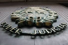 Recibió una transferencia por error, se la quedó y…