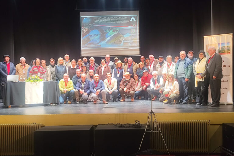 Exitosa jornada de Geohistoria Regional en Minas