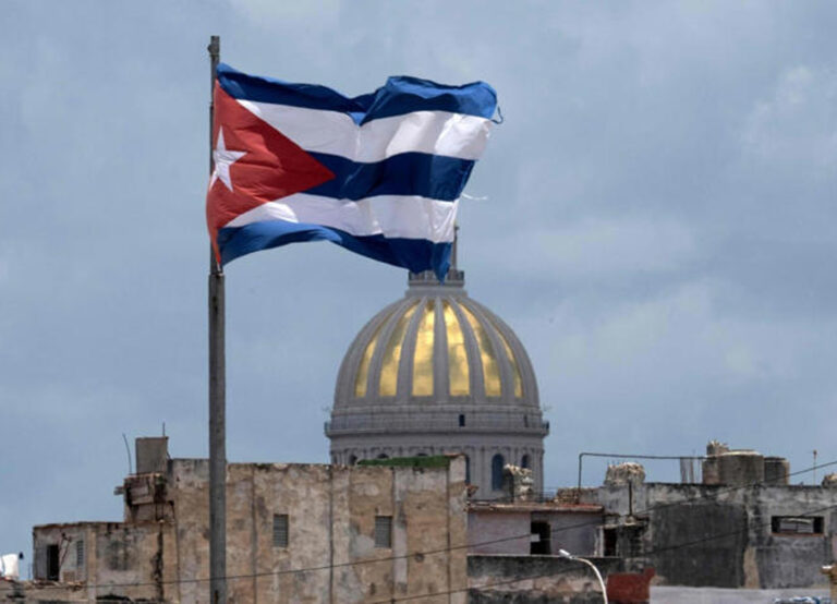 La hora final del delirio cubano