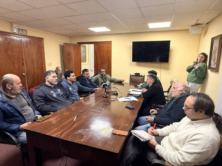 La Comisión de Recepción de la JDL recibió a los trabajadores de la cervecera FNC