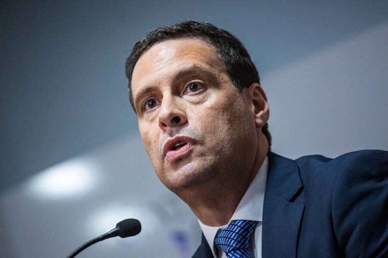 Pereyra criticó la gestión del BPS y advirtió por el estado de los complejos para jubilados