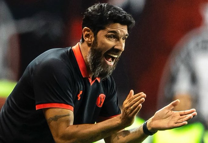 Sebastián Abreu: El minuano no llegaría ahora a Nacional como entrenador